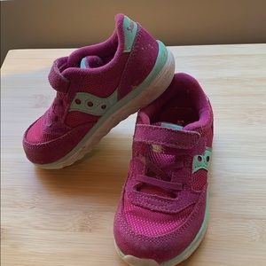 Toddler Pink tennis shoes